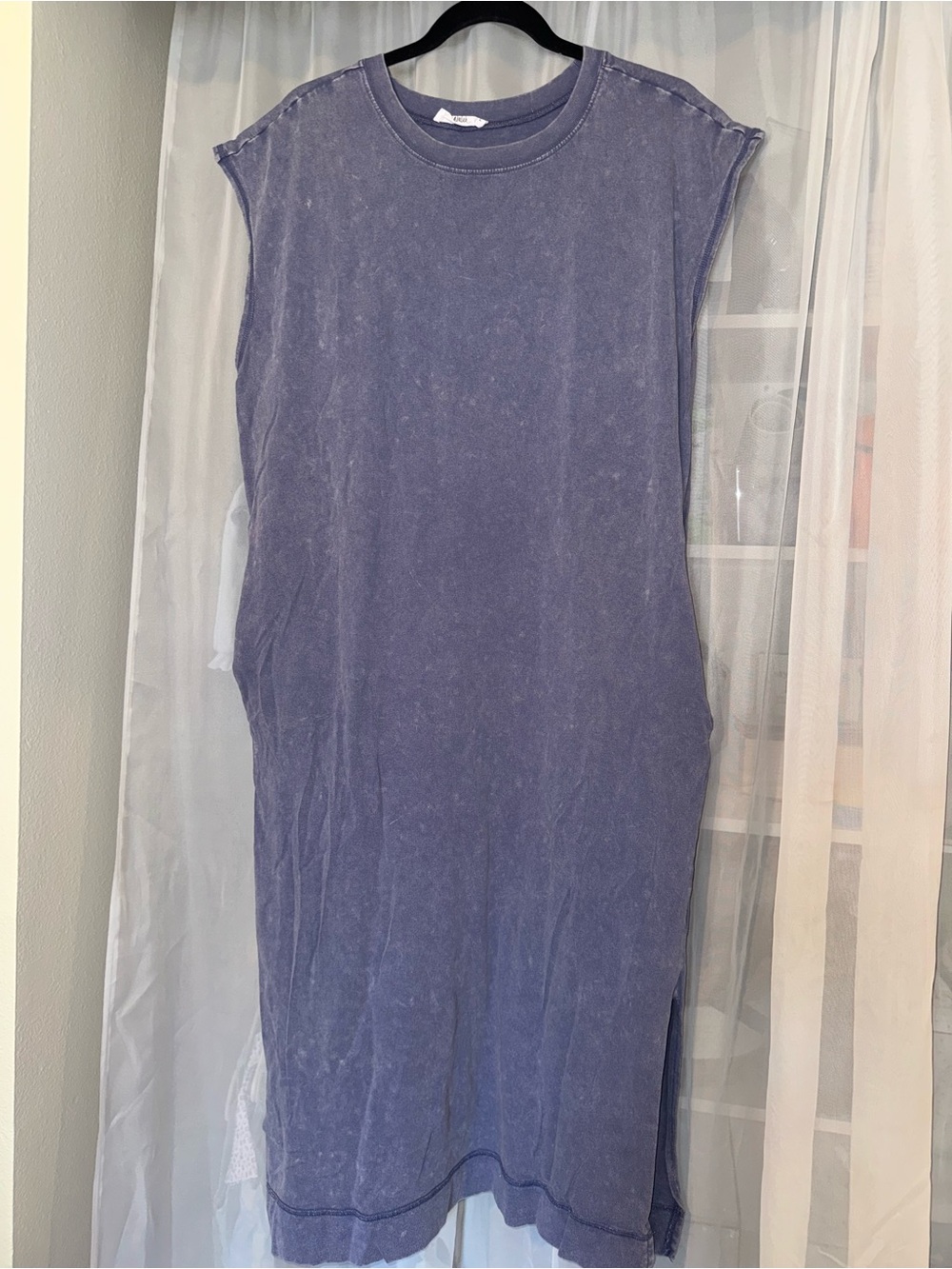 TALULAH Washed Indigo Sleeveless Midi Dress with Pockets
